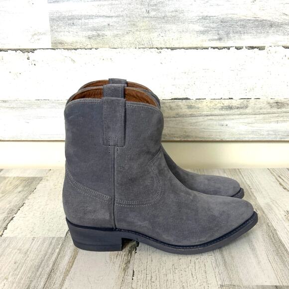 Frye Womens 9 Gray Suede Leather Heeled Pointed Toe Western Ankle Booties NEW - Picture 2 of 9